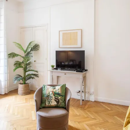 Holidays - Charmant, Authentique, 3 Chambres, Calme, Palais & Apartamento Cannes
